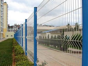 【供應(yīng)青山城市花壇綠化熱銷雙道折彎護(hù)欄網(wǎng)圍欄產(chǎn)品】?jī)r(jià)格_廠家 - 中國(guó)供應(yīng)商